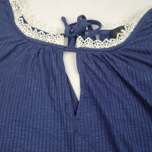 NWT Suzanne Betro ribbed navy wide sleeve embroidered trim flowy top R51 - Picture 5 of 8